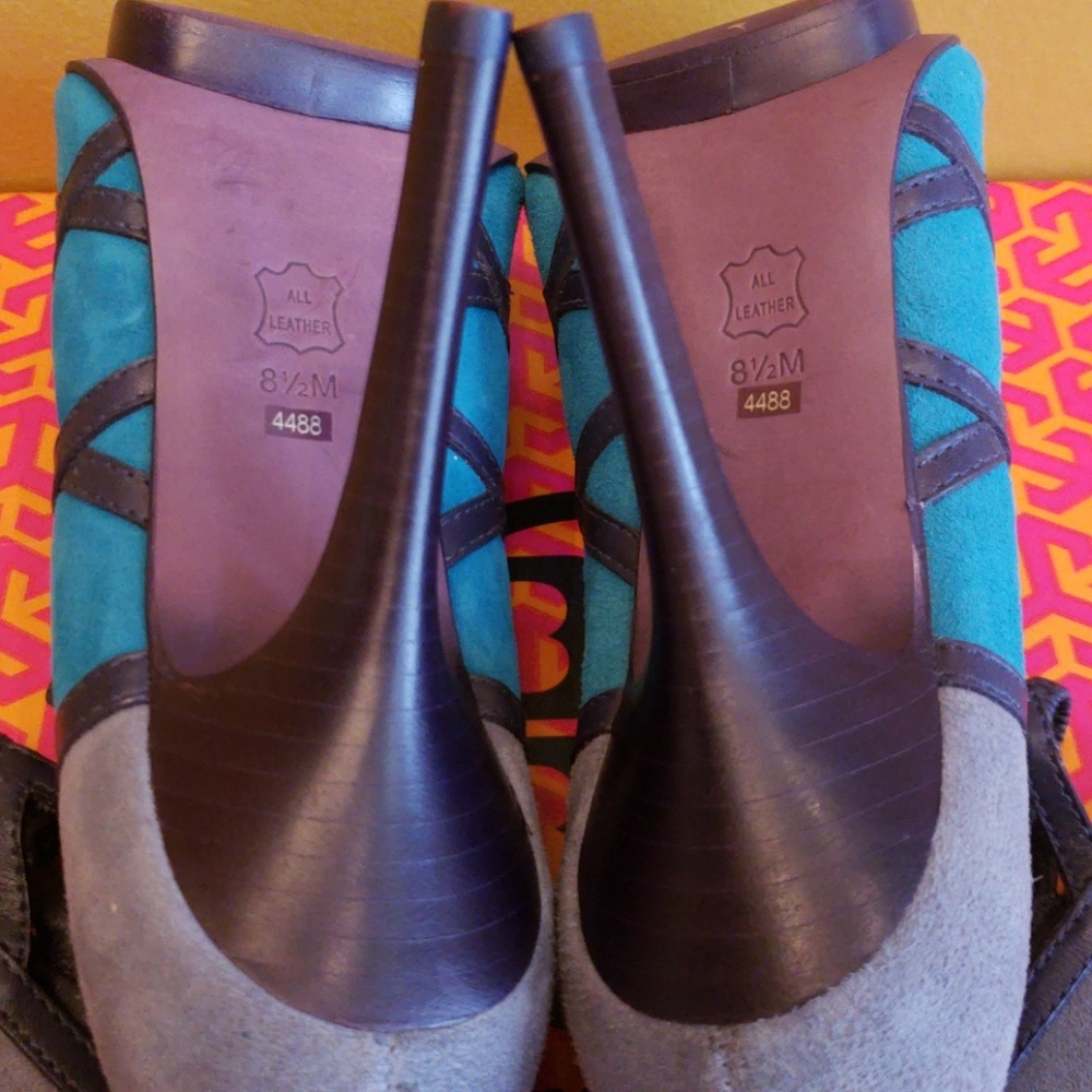 Tory Burch Blue/Grey/Teal Sheila Sandals - Picture 5 of 8